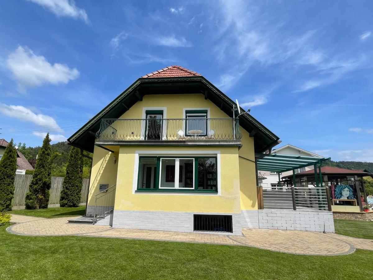 Apartment Schlossbergblick Griffen Bagian luar foto